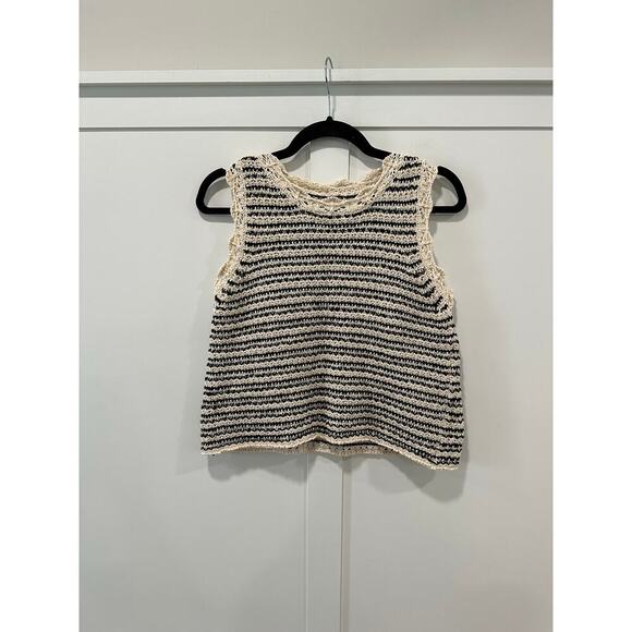 NWT Velvet by Graham & Spencer Sophie Crewneck Sweater Vest Size S - Picture 2 of 5